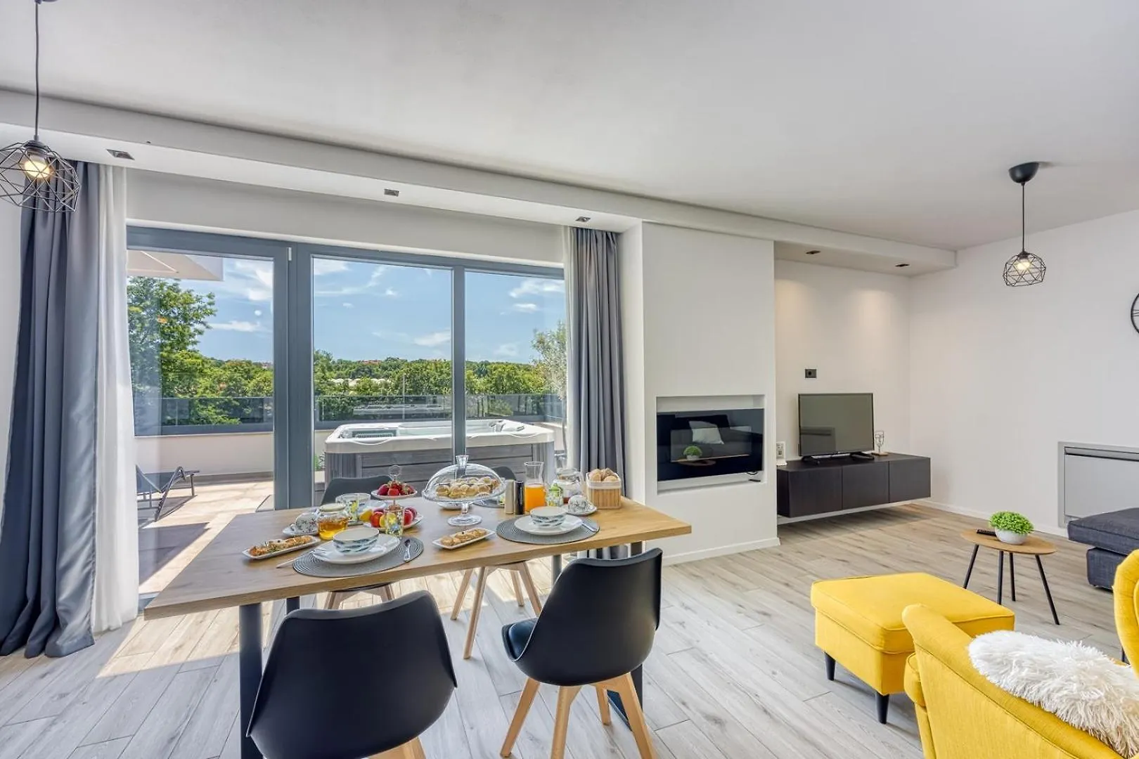 Modern App Ana With Jacuzzi And Balcony Apartment Porec